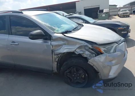 2018 Toyota Rav4 Le z USA, uszkodzony, nr VIN 2T3ZFREV9JW521665